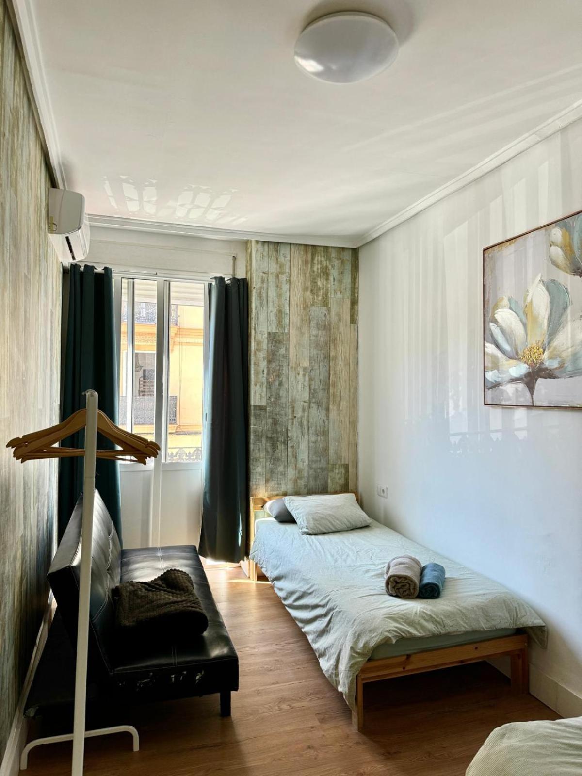 Vlc Center 4 Room Apartment Valencia Exterior photo