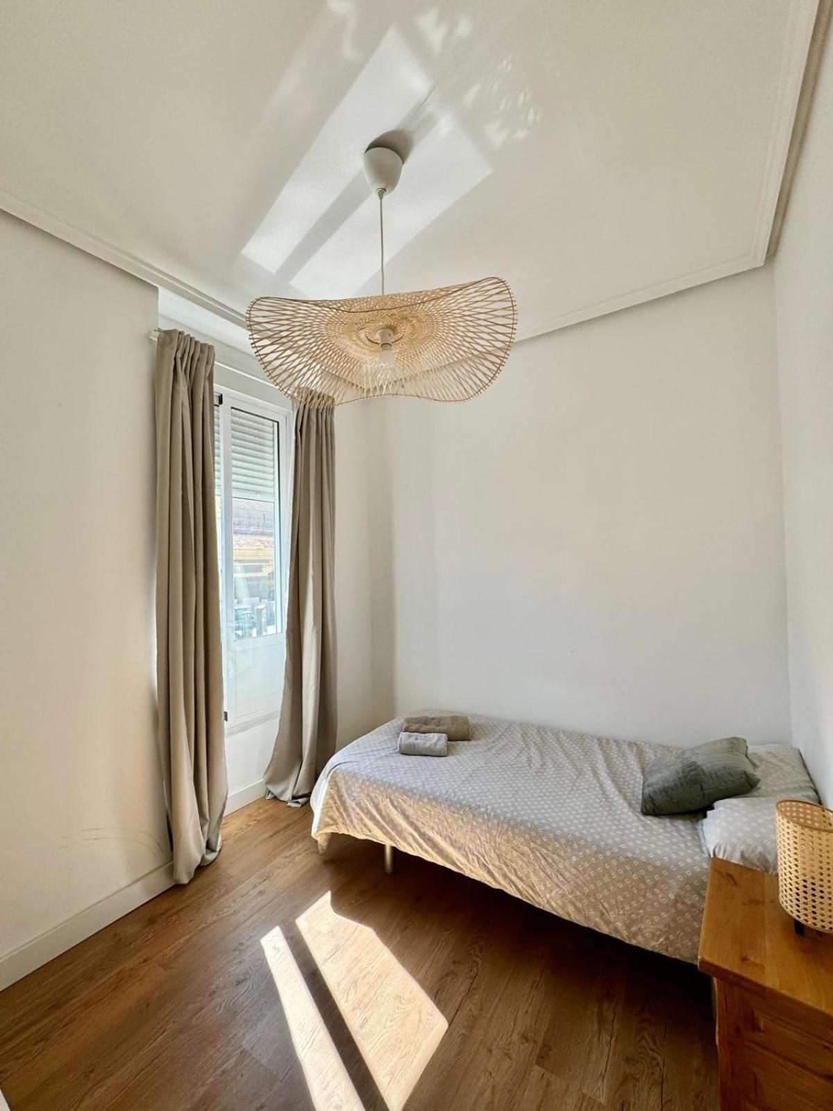 Vlc Center 4 Room Apartment Valencia Exterior photo
