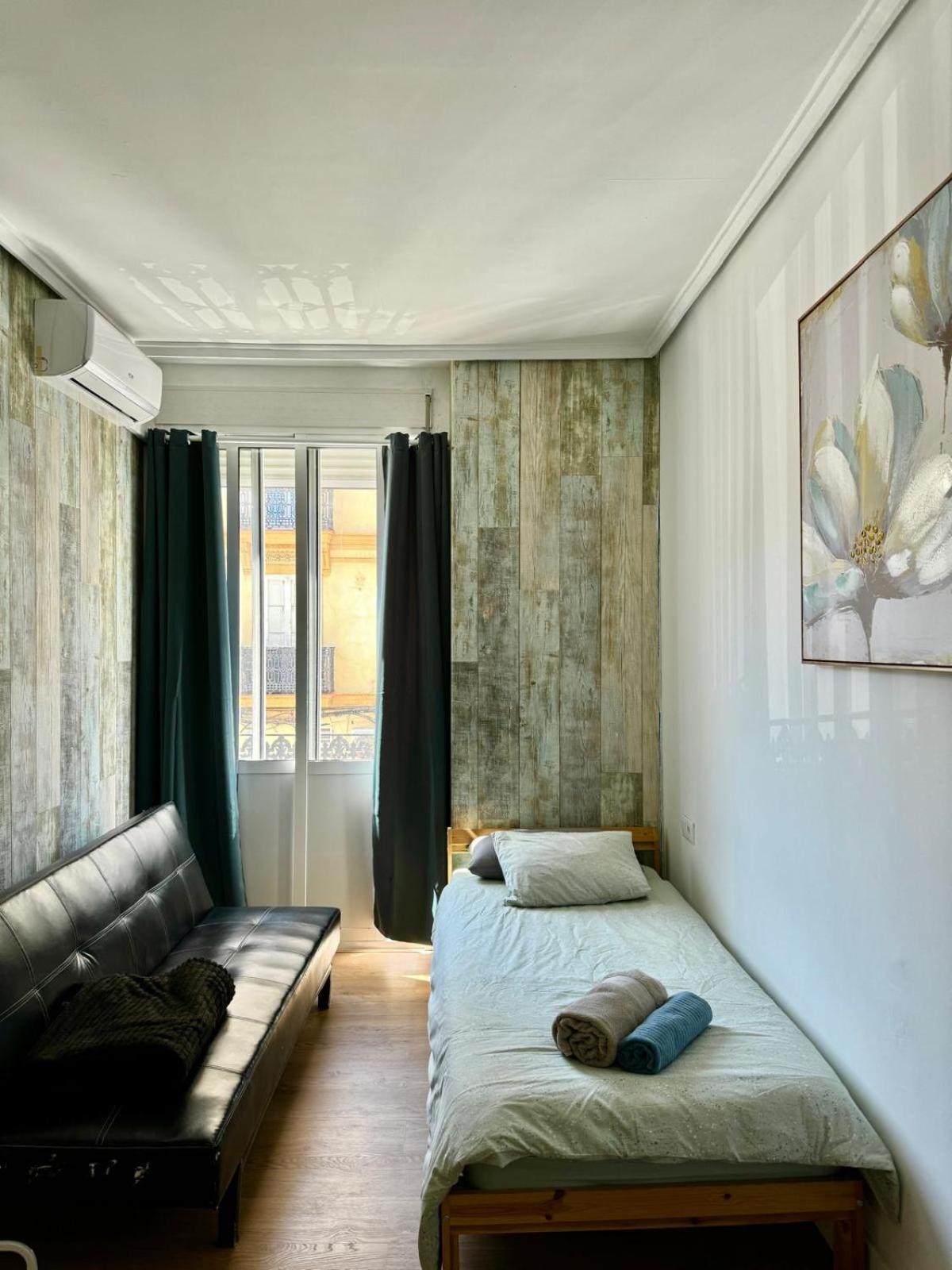 Vlc Center 4 Room Apartment Valencia Exterior photo
